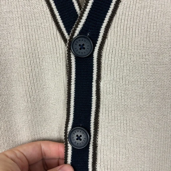 A/X Armani Exchange Men’s Cotton Collegiate V-Neck Ribbed Cardigan Large NWT - Picture 3 of 13